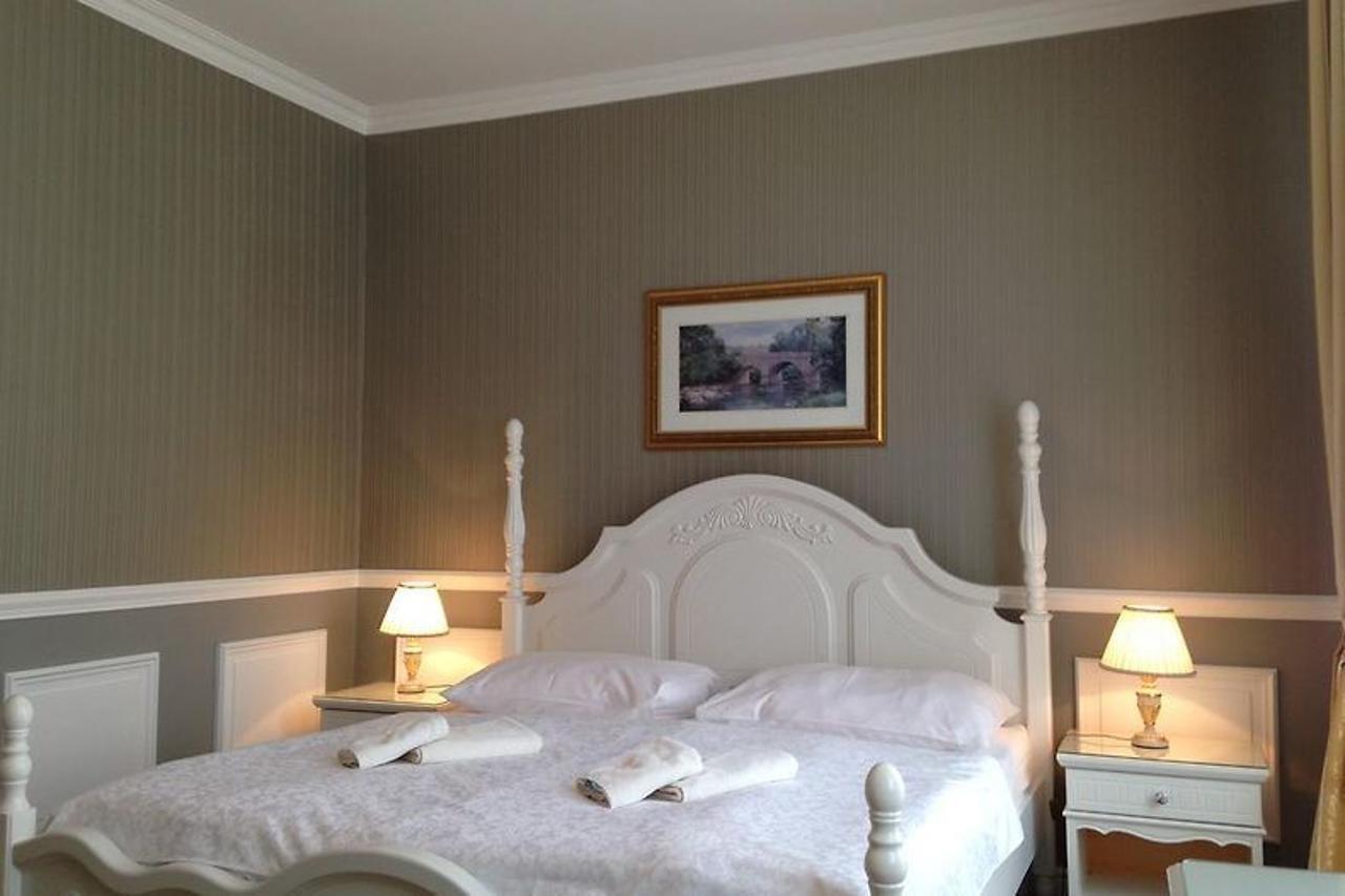Saint Petersburg Hotel 3*