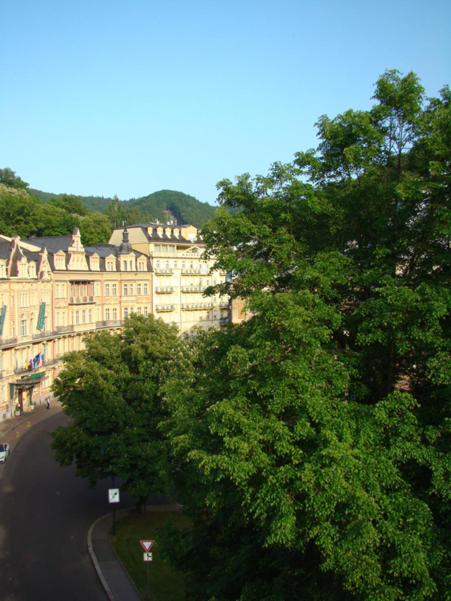Saint Petersburg Karlovy Vary