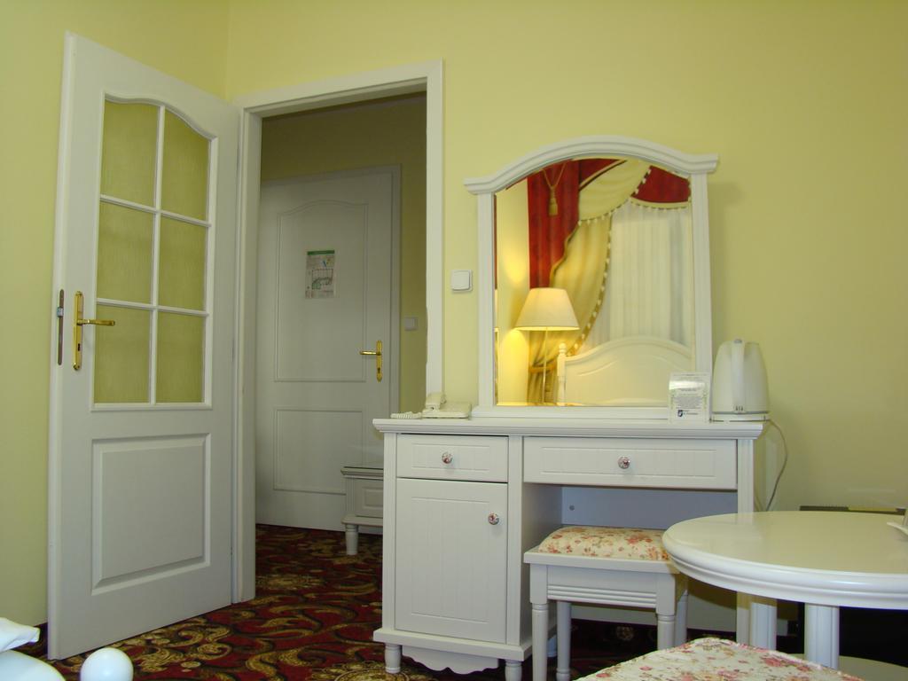 Saint Petersburg Hotel 3*